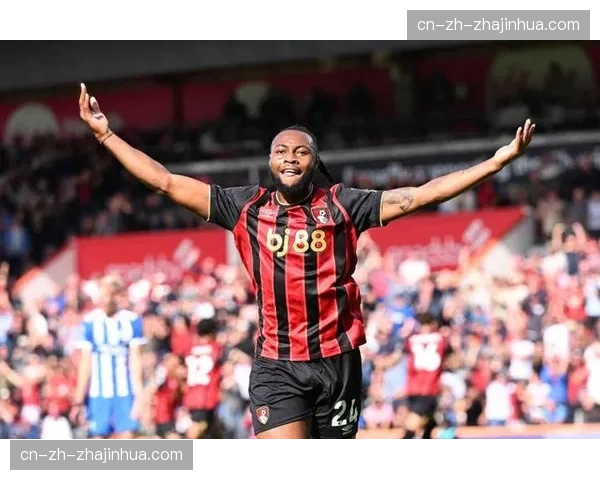 恩佐凯塞多双后腰覆盖不足 埃弗顿反击直塞打穿中场线 恩佐凯塞多双后腰覆盖不足 埃弗顿反击直塞打穿中场线